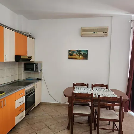 Comfy Beachfront - 50m From The Sea * 格勒姆