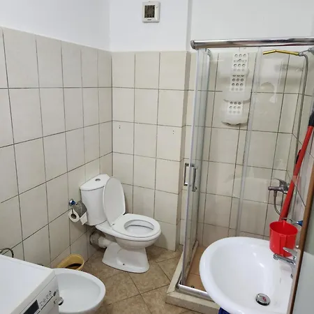 Comfy Beachfront - 50m From The Sea 公寓 格勒姆