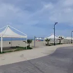 Comfy Beachfront - 50m From The Sea Apartment