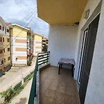 Apartment Comfy Beachfront - 50m From The Sea