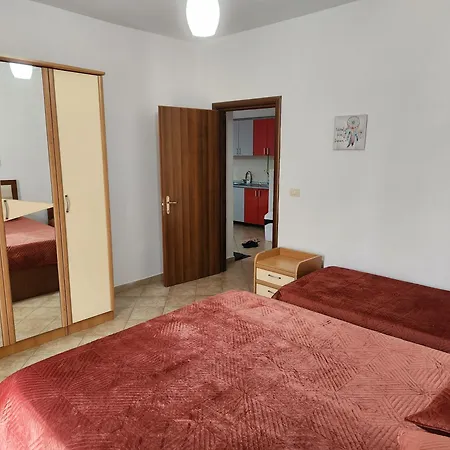 Comfy Beachfront - 50m From The Sea Apartment Golem (Tirana)