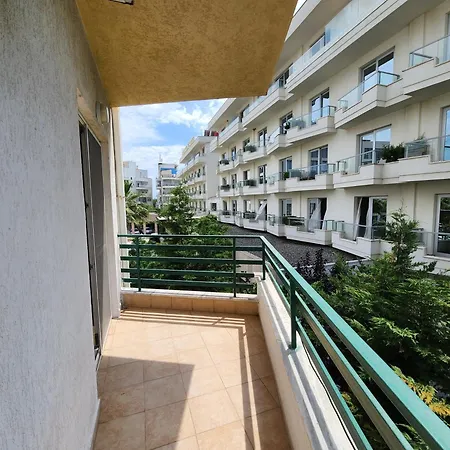 아파트 Comfy Beachfront - 50m From The Sea