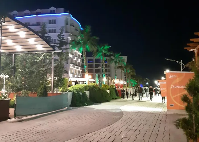 Comfy Beachfront - 50m From The Sea *