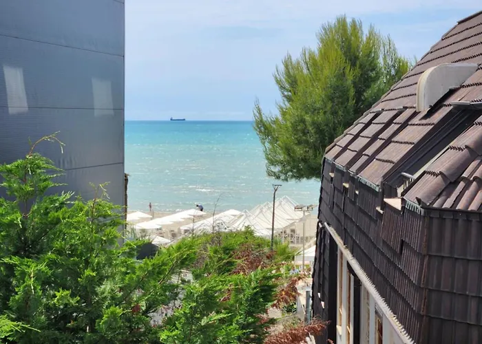 아파트 Comfy Beachfront - 50m From The Sea *