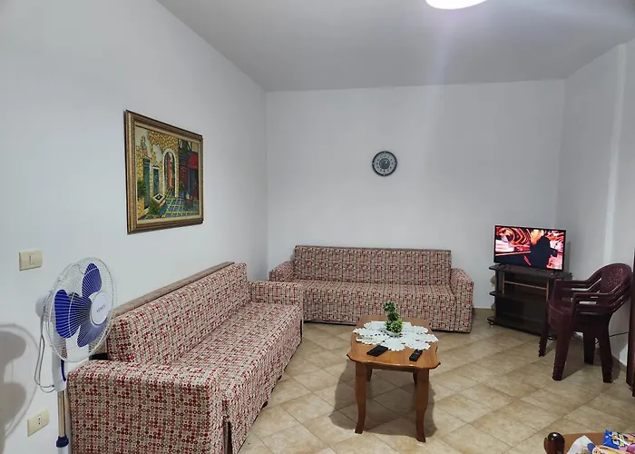 아파트 Comfy Beachfront - 50m From The Sea 골렘