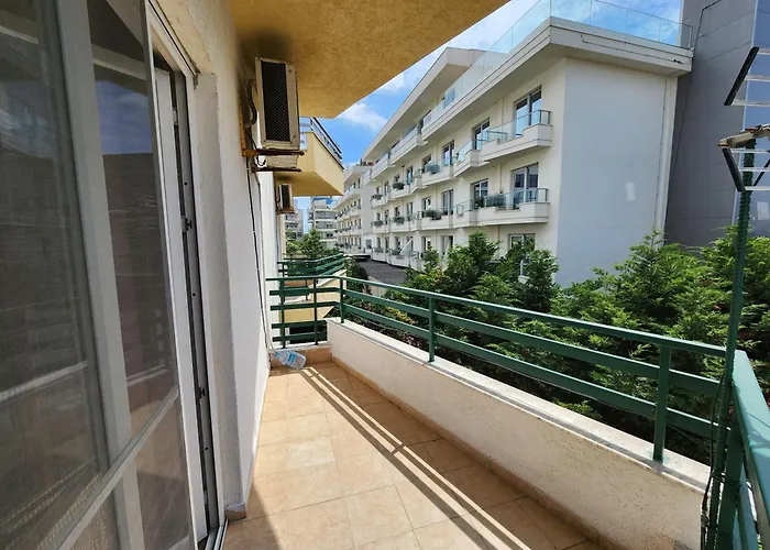 Comfy Beachfront - 50m From The Sea * 골렘