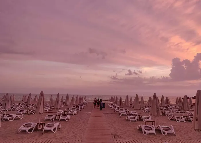 아파트 Comfy Beachfront - 50m From The Sea *